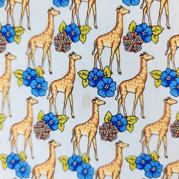 Burberry London Printed Silk Tie - Picture 4 of 4